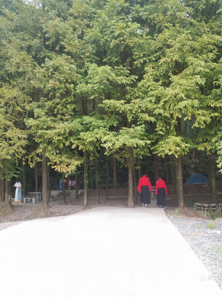 常德市度假村,鼎城區(qū)生態(tài)農(nóng)莊,鄉(xiāng)村旅游,農(nóng)家樂,冷水魚養(yǎng)殖